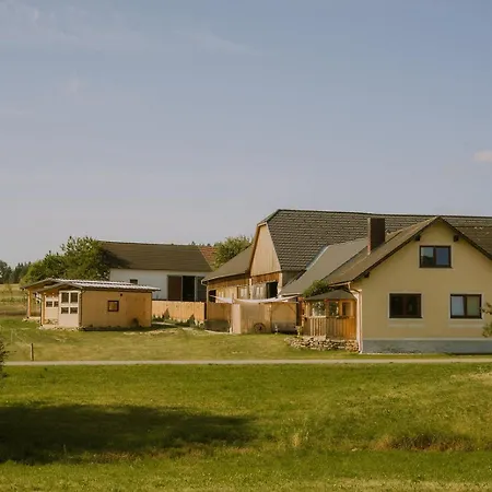 度假居 Tiny Haus Waldviertel - Urlaub Am Biohof